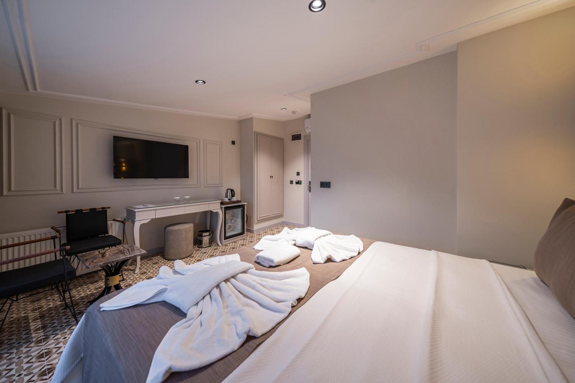 Pera Luna Premium Hotel Istanbul Exteriör bild