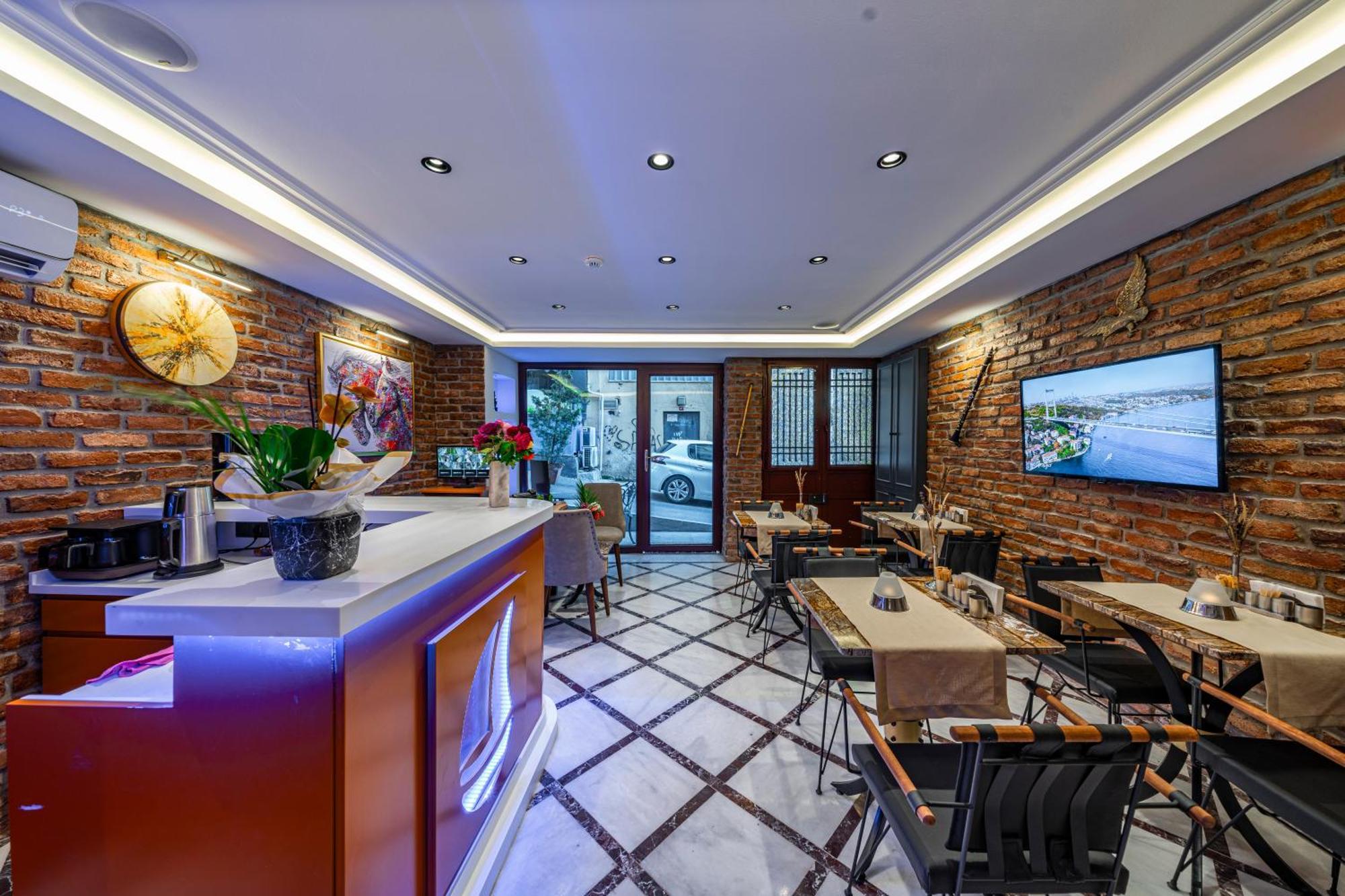 Pera Luna Premium Hotel Istanbul Exteriör bild