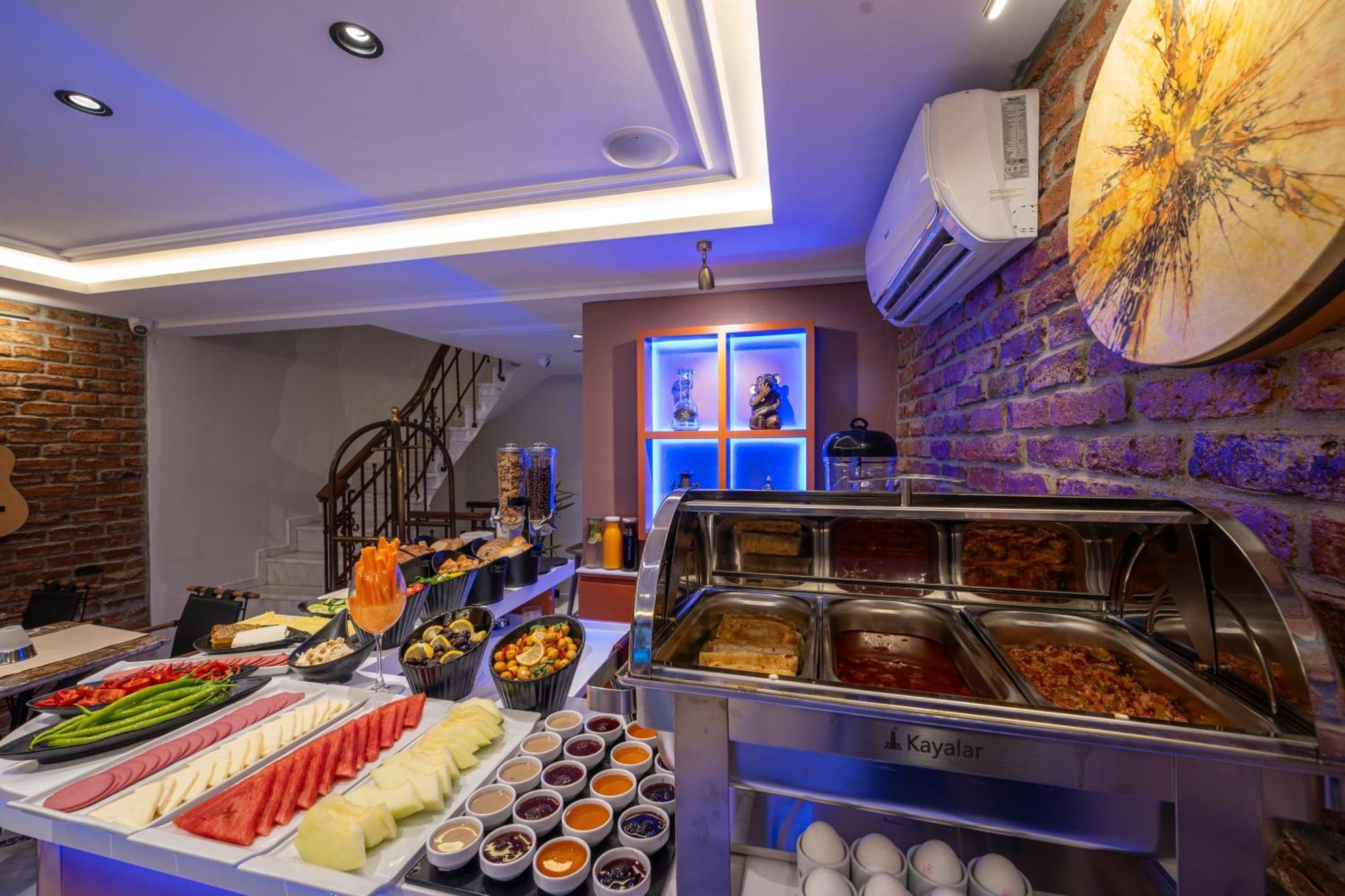 Pera Luna Premium Hotel Istanbul Exteriör bild